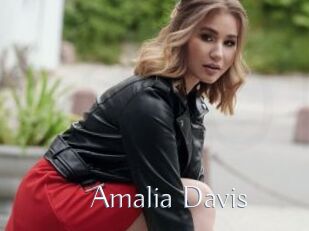 Amalia_Davis